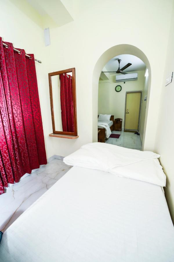 Rishika Guest House And Banquet Kolkata Eksteriør bilde